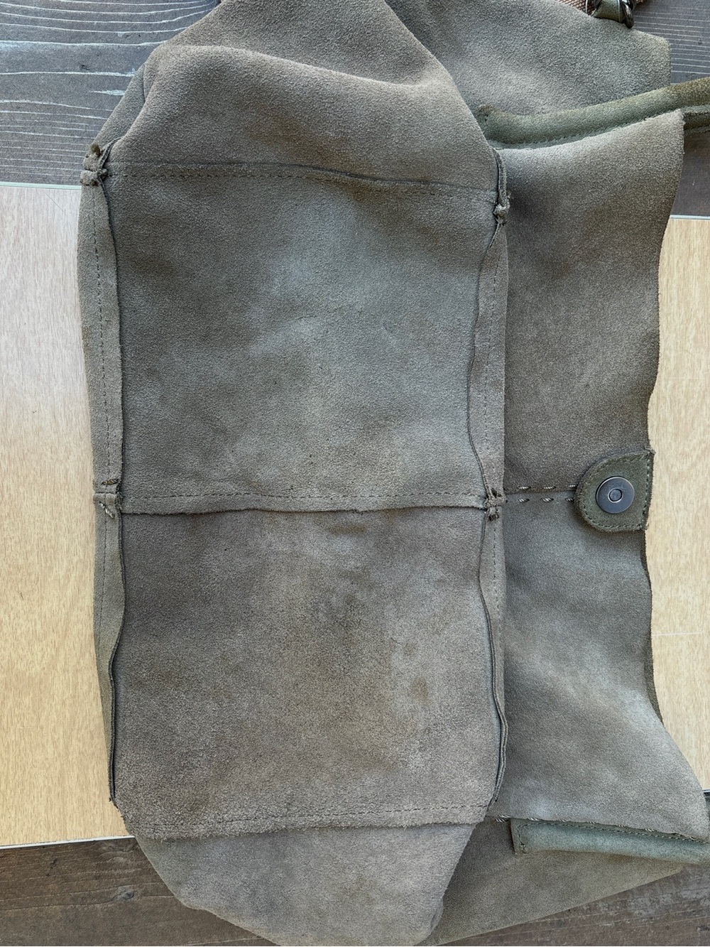 The Sak Los Feliz Moss Green Suede Leather Slouchie Hobo Bag - Picture 14 of 16